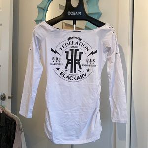 Beautiful stretchy Blackarv long sleeves top